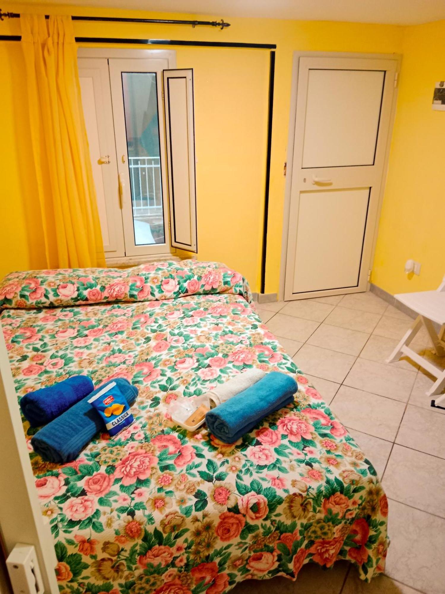 Independent Room Near Ortigia Island Syracuse Eksteriør billede